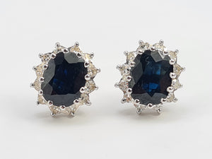 9009: Vintage: 18ct Gold Large Blue Sapphires (4.5ct) 1ct Diamonds Statement Earrings- sparkling, statement , ear candy