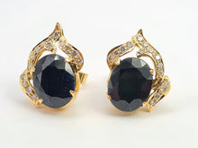 Load image into Gallery viewer, 0138: Vintage: 18ct Gold Australian Blue Sapphire Diamonds Stud Earrings-
