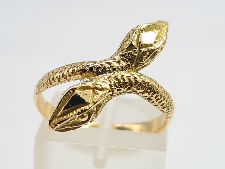 Vintage: 18ct Gold Ornate Double-Headed Snake Ring