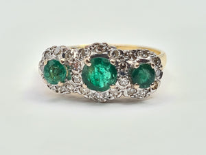 9011-Vintage (1976) 18ct Gold Vibrant Emeralds Trilogy 24 Brilliant Cut Diamonds- hallmarked in London in 1976