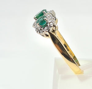 9011-Vintage (1976) 18ct Gold Vibrant Emeralds Trilogy 24 Brilliant Cut Diamonds- hallmarked in London in 1976