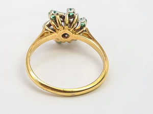 7346:Vintage: 18ct Gold 6 Emeralds 7 Brilliant Cut Diamonds Cluster Ring- enchanting eye candy