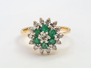 0131: Vintage: 18ct Gold Emeralds Diamonds Flower Head Ring - sparkling symmetry