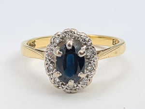 7371-Vintage Classic 18ct Gold French Blue Sapphires 10 Diamonds Halo Ring- fine example,  lovely sparkle