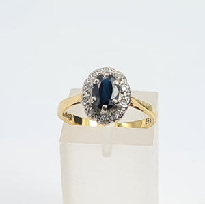 7371-Vintage Classic 18ct Gold French Blue Sapphires 10 Diamonds Halo Ring- fine example,  lovely sparkle