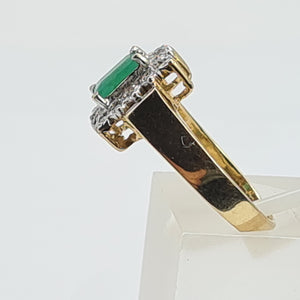 0144: Vintage: 9ct Gold Emerald Cut Emerald 14 Diamonds Square Set Ring