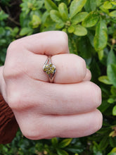 Load image into Gallery viewer, 7273-Vintage- 9ct White Gold 7 Yellow Diamonds Ring- crisp, clean, eye candy
