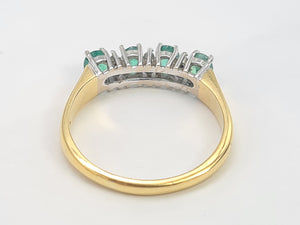 7433- Vintage 18ct Emeralds Brilliant round cut Diamonds Eternity Rind- lovely combination