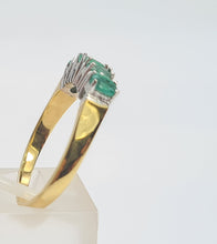 Load image into Gallery viewer, 7433- Vintage 18ct Emeralds Brilliant round cut Diamonds Eternity Rind- lovely combination
