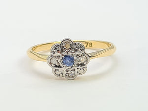 7435- Vintage 18ct Gold Cornflower Blue Sapphire 8 Diamonds Platinum Set- Art Deco Daisy Ring