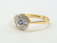 Load image into Gallery viewer, 7435- Vintage 18ct Gold Cornflower Blue Sapphire 8 Diamonds Platinum Set- Art Deco Daisy Ring
