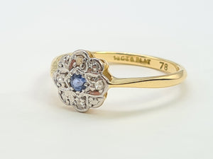 7435- Vintage 18ct Gold Cornflower Blue Sapphire 8 Diamonds Platinum Set- Art Deco Daisy Ring