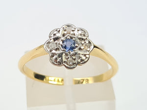 7435- Vintage 18ct Gold Cornflower Blue Sapphire 8 Diamonds Platinum Set- Art Deco Daisy Ring