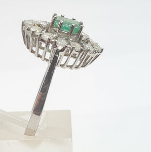 7409-Vintage: 18ct White Gold Emerald Diamonds Statement Cluster Ring- superb