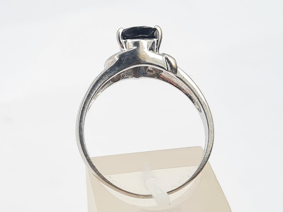 6083- Vintage: 18ct White Gold Pear Cut French Blue Sapphire Solitaire- Exquisite