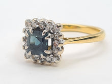 Load image into Gallery viewer, 7448: Vintage: 18ct Gold Princess Cut Blue Sapphire 16 Diamonds Square Set Ring- Hallmarked London 1968
