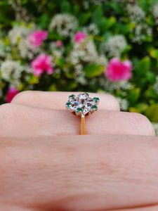 7346:Vintage: 18ct Gold 6 Emeralds 7 Brilliant Cut Diamonds Cluster Ring- enchanting eye candy