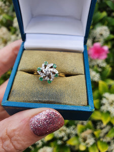 7346:Vintage: 18ct Gold 6 Emeralds 7 Brilliant Cut Diamonds Cluster Ring- enchanting eye candy