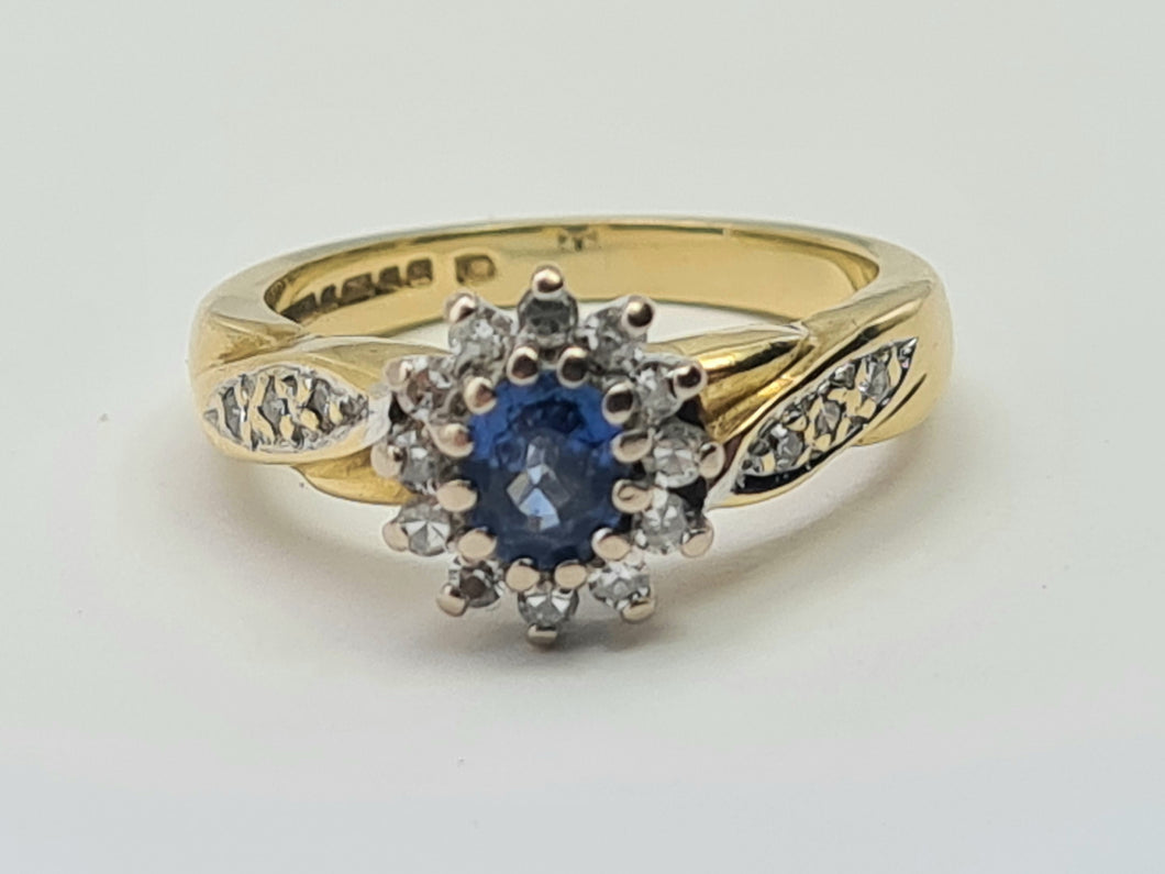 7462: Vintage: 18ct Gold French Blue Sapphire 18 Diamonds Dress Ring- fine example