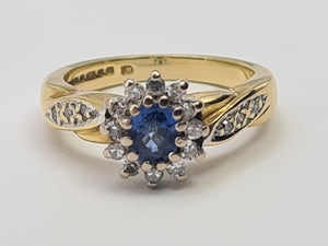 7462: Vintage: 18ct Gold French Blue Sapphire 18 Diamonds Dress Ring- fine example