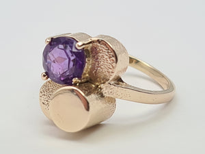 7421: Vintage: Abstract 9ct Gold Purple Amethyst Cocktail Ring-eclectic, eye catcher