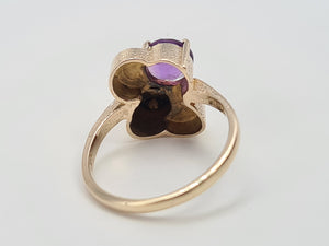 7421: Vintage: Abstract 9ct Gold Purple Amethyst Cocktail Ring-eclectic, eye catcher