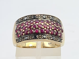 7480: Vintage: 9ct Gold 12 Black Diamonds 31 rich Red Rubies Cocktail Ring- exquisite, statement ring, d