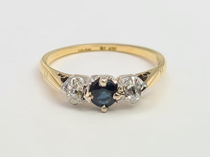 7494: Antique Art Deco: 18ct Gold Platinum Blue Sapphire Diamonds Ring- Splendid