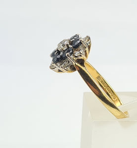 7498: Vintage: 18ct Gold 7 Sapphires 6 Diamonds (0.6ct) Diamonds Flower Head Ring- from 1978- 46 years old