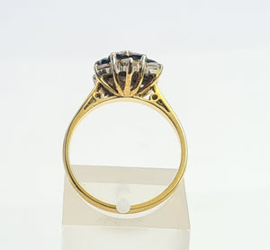 7498: Vintage: 18ct Gold 7 Sapphires 6 Diamonds (0.6ct) Diamonds Flower Head Ring- from 1978- 46 years old