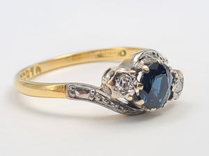 7501 Vintage: (1964) 18ct Gold Blue Sapphire Twin Diamonds Illusion Set Cocktail Ring- 60 years old