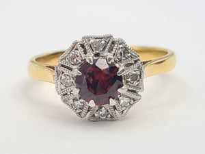 7509: Vintage Old 18ct Gold Platinum Set Garnet Diamonds Ring- Art Deco Design,