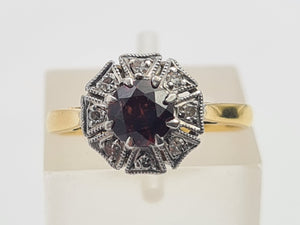 7509: Vintage Old 18ct Gold Platinum Set Garnet Diamonds Ring- Art Deco Design,