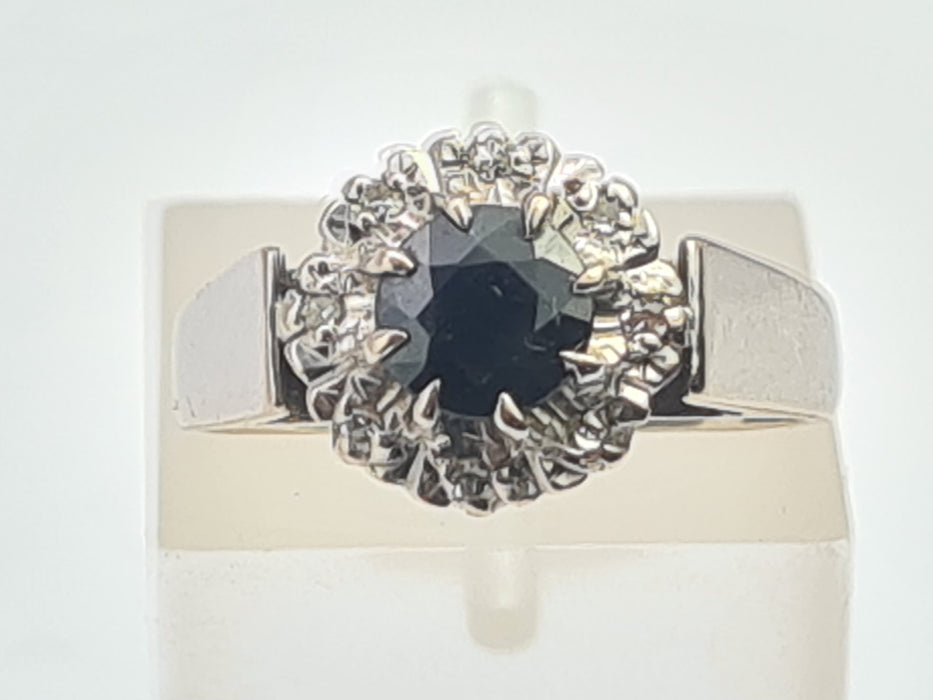 2904: Vintage: 18ct White Gold French Blue Sapphire Diamonds Target Ring- From 1980
