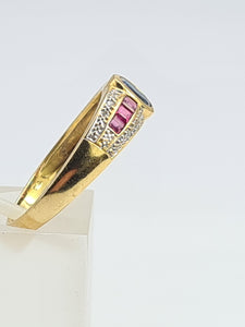 7532: Vintage; 18ct Gold Art-Deco Style Sapphire, Rubies, Diamonds Dress Stacker Ring- beautifully matched