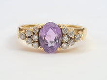 Load image into Gallery viewer, A7535:Vintage: 18ct Lilac Amethyst 12 Brilliant Cut Diamonds Ring= elegant, seductive, sparkling
