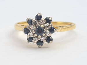 A7536: Vintage: 18ct Gold 9 French Blue Sapphires 8 Diamonds Floral Cluster Ring- lovely symmetry