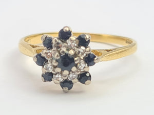 A7536: Vintage: 18ct Gold 9 French Blue Sapphires 8 Diamonds Floral Cluster Ring- lovely symmetry