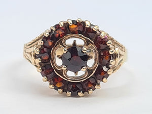 A7547:Vintage: (1976) 9ct Gold Garnets Geometric Set Cluster Ring- FAB at 48