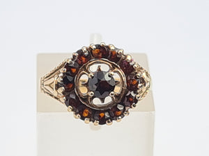 A7547:Vintage: (1976) 9ct Gold Garnets Geometric Set Cluster Ring- FAB at 48