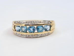 7551: Vintage: 9ct Gold 5 Swiss Blue Topaz 18 Diamonds Cocktail Ring- lovely combination, crisp eye candy