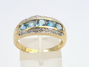 7551: Vintage: 9ct Gold 5 Swiss Blue Topaz 18 Diamonds Cocktail Ring- lovely combination, crisp eye candy