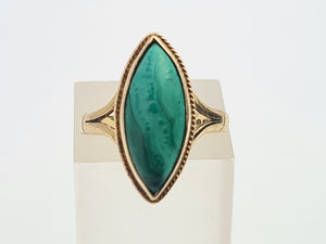 A7574:Vintage: (1969) 9ct Gold Green Marquise Malachite Ring- Hallmarked in London in 1969- FAB