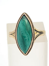 Load image into Gallery viewer, A7574:Vintage: (1969) 9ct Gold Green Marquise Malachite Ring- Hallmarked in London in 1969- FAB
