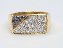 Load image into Gallery viewer, 7579: Vintage: heavy 9ct Gold Black White Diamonds Signet Ring- sparkling statement
