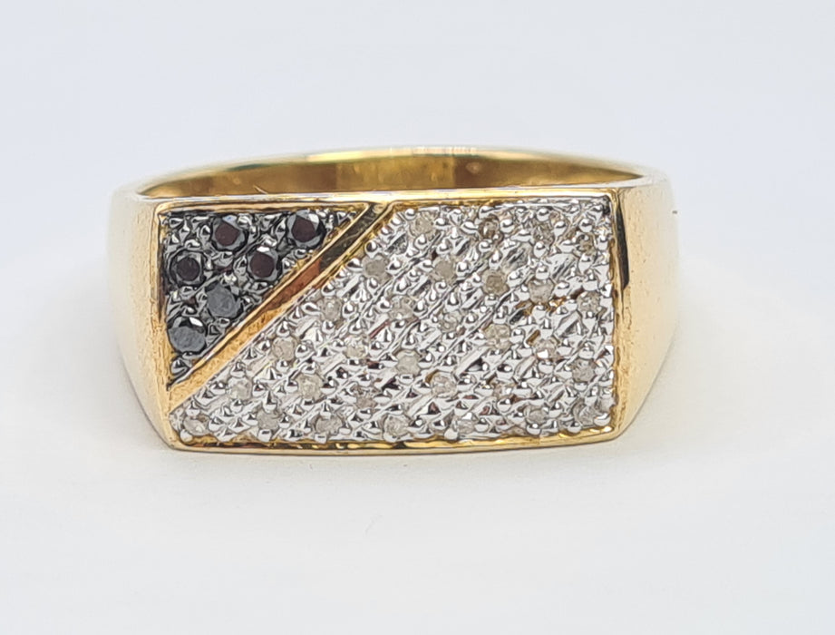 6106Vintage: Heavy 9ct Gold Black White Diamonds Signet Ring- sparkling statement