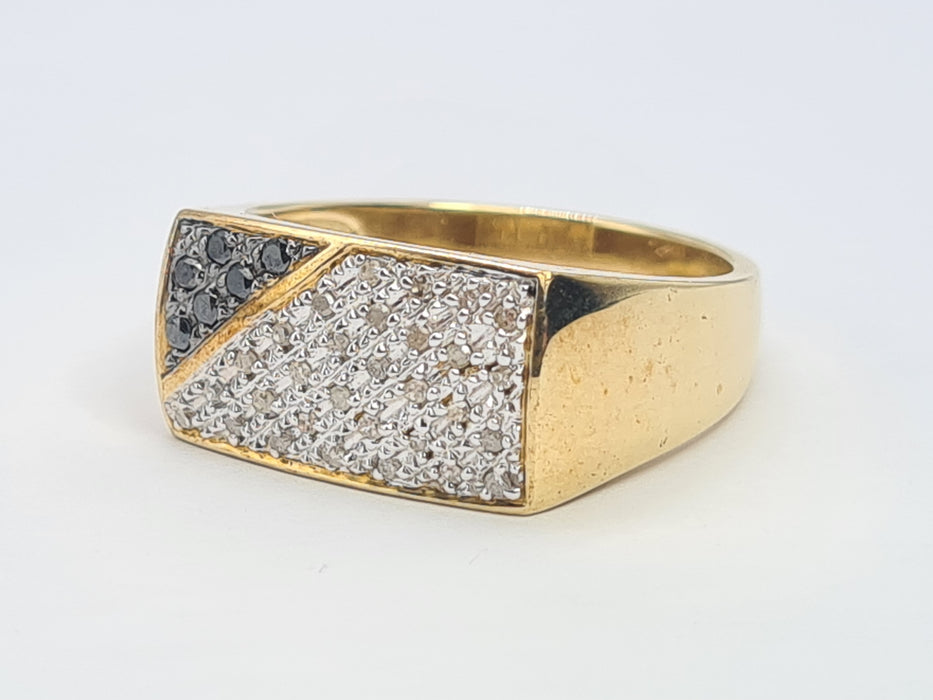 6106Vintage: Heavy 9ct Gold Black White Diamonds Signet Ring- sparkling statement
