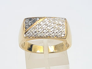 7579: Vintage: heavy 9ct Gold Black White Diamonds Signet Ring- sparkling statement