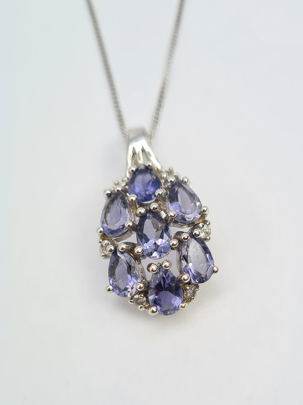 A7600 Vintage: Large 9ct White Gold Iolite & Topaz Pendant with necklace- lovely combination