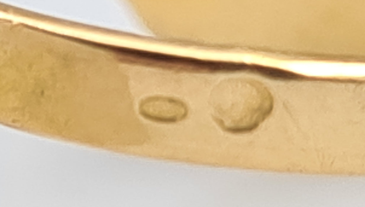 6212 Vintage/Antique: (1940's) 18ct Gold Japanese Toshikane Porcelain Ring-